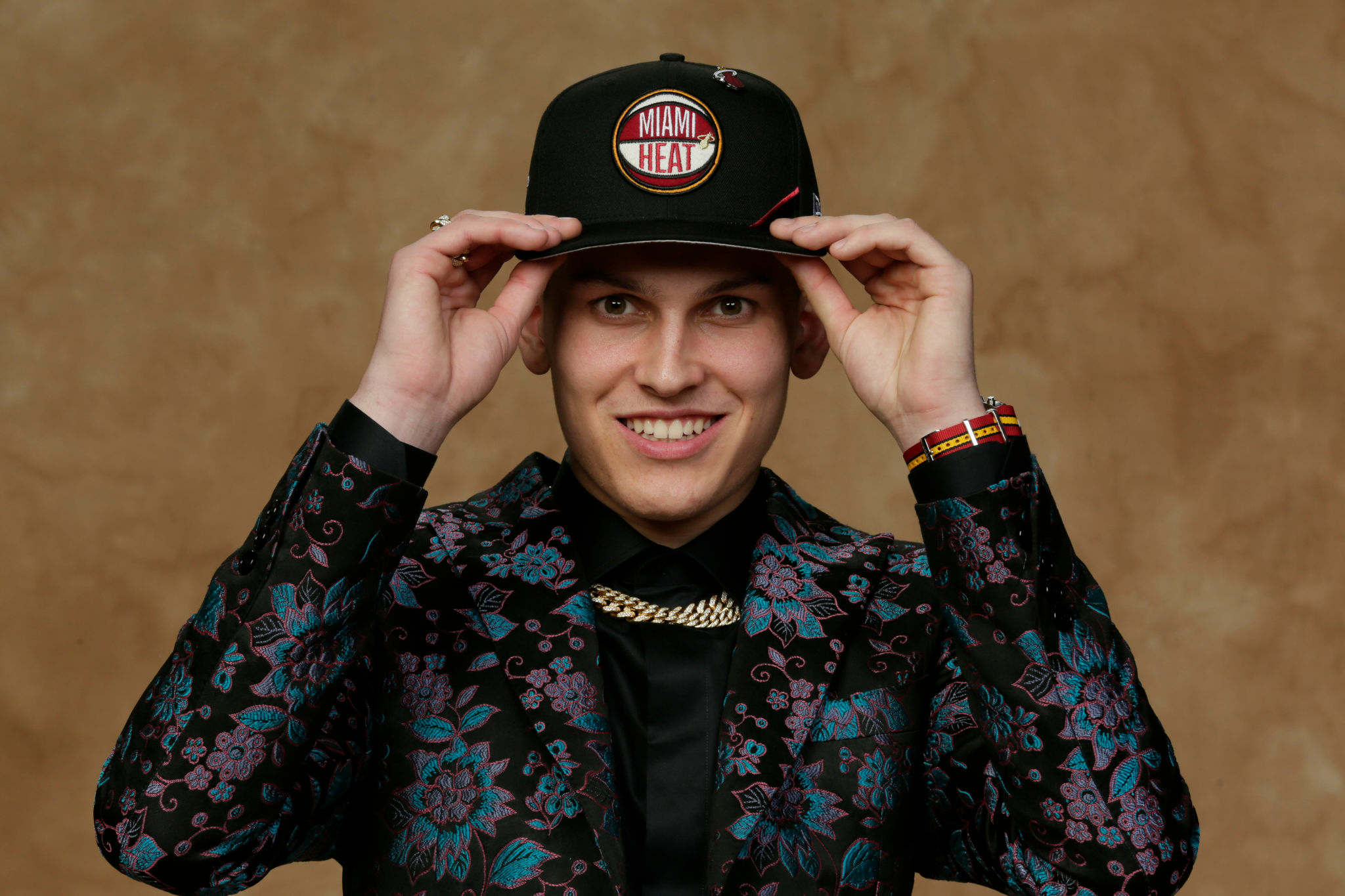 Tyler Herro HD NBA Man of The Year Wallpaper, HD Sports 4K Wallpapers,  Images, Photos and Background - Wallpapers Den