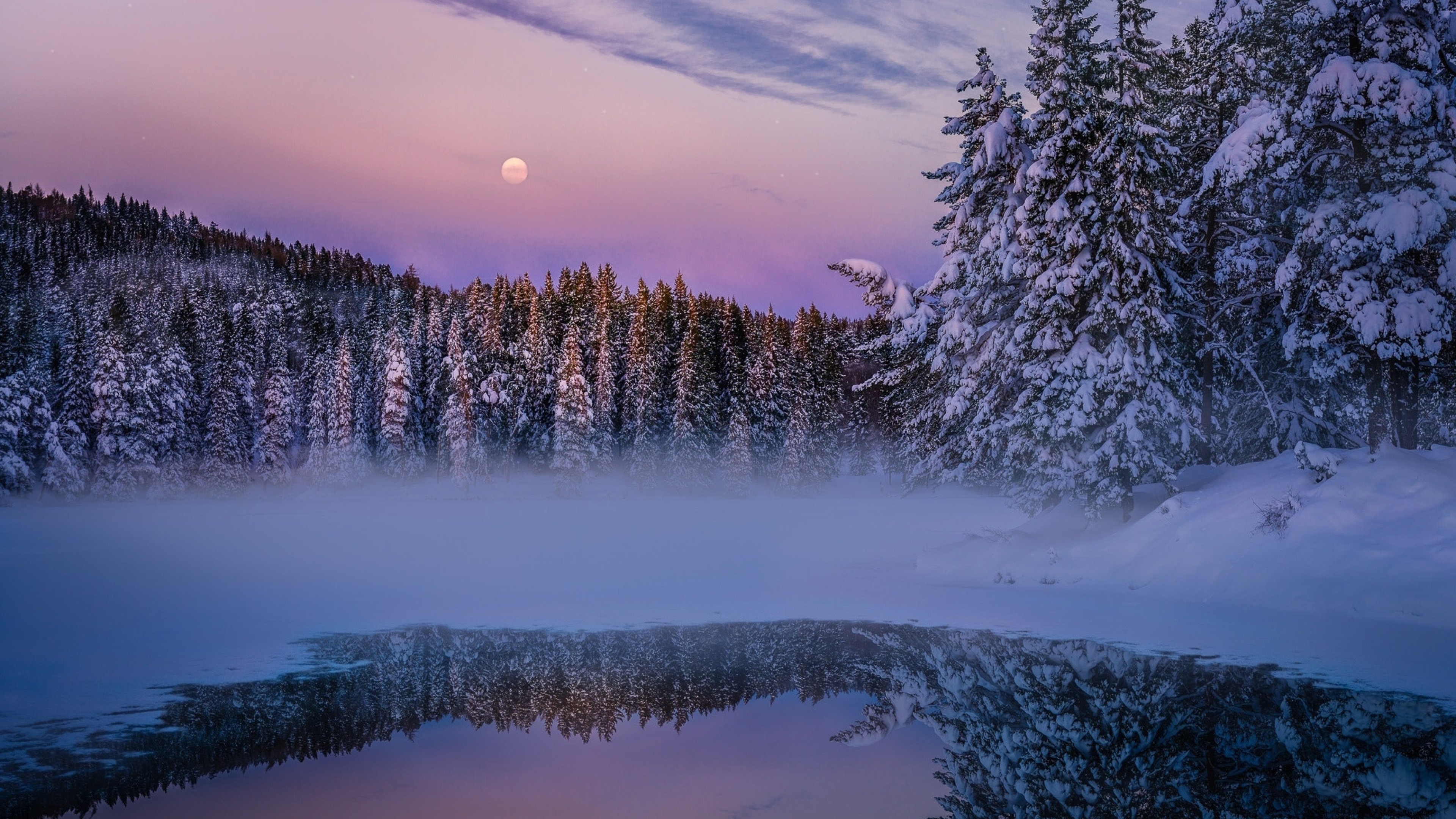 Зимняя природа вечером. Зимнее озеро. Зимний ночной пейзаж. Зимнее озеро в лесу. Зимний пейзаж озеро.