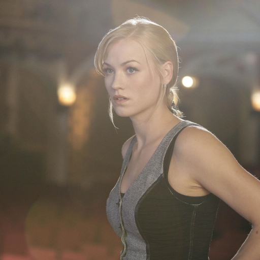 512x512 Resolution Yvonne Strahovski Hot Australian Actress 512x512 Resolution Wallpaper