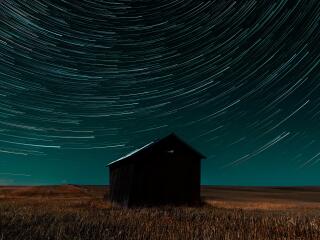 4K Star-Trail Field Home Wallpaper