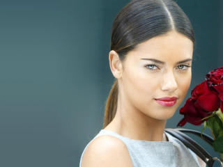 Adriana Lima Pretty Hairstyle Wallpapers wallpaper