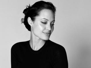 Angelina Jolie Smile Portrait wallpapers wallpaper