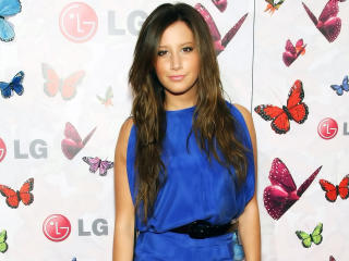 Ashley Tisdale At Function Pics wallpaper