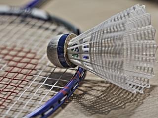 badminton, racket, shuttlecock Wallpaper