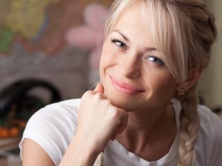 blonde, blue-eyed, smiling Wallpaper