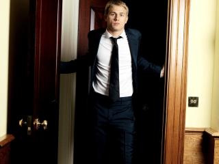 charlie hunnam, style, suit Wallpaper