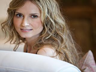 chely wright, blonde, teeth Wallpaper