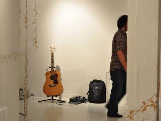 cregg kowalsky, guitar, light wallpaper