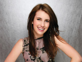 Emma Roberts Lovely Smile Wallpapers wallpaper
