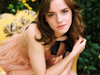 Emma Watson cute pics wallpaper