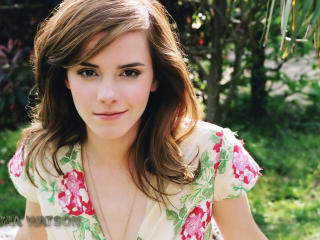 Emma Watson Flower Top wallpaper