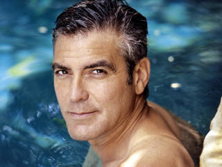 George Clooney While Swmining wallpaper