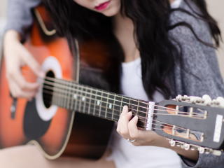 girl, guitar, hands wallpaper