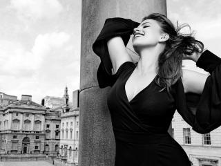 Hayley Atwell Black and White wallpaper