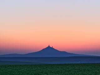 Hazmburk Czech Republic Castle Hill In Sunset wallpaper