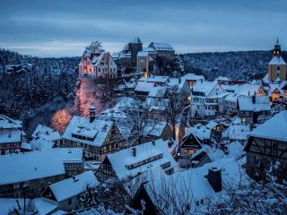 Hohnstein City Germany In Winter Snow wallpaper