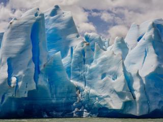 iceberg, shore, ice floes Wallpaper