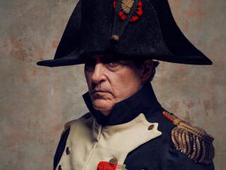 Joaquin Phoenix  as Napoleon Bonaparte Wallpaper