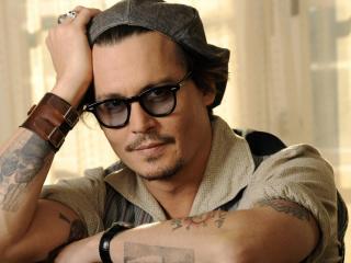 Johnny Depp In Specs wallpapers wallpaper