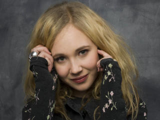 Juno Temple Smile Images wallpaper