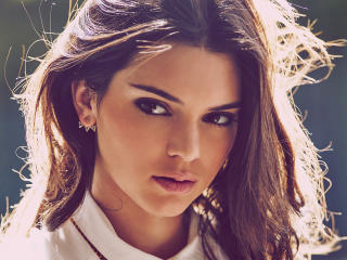 Kendall Jenner Model Face Close Up wallpaper