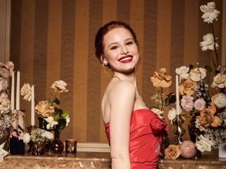 Madelaine Petsch in Red wallpaper