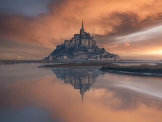 Mont Saint-Michel HD Reflection wallpaper