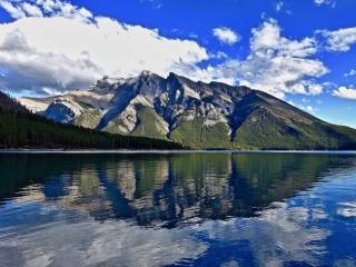 mountain, lake, reflection Wallpaper