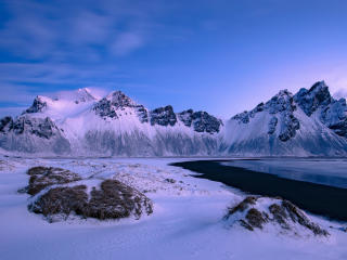 Mountains in Winter Snow wallpaper