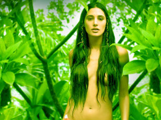 Nargis Fakhri Topless HD Pics wallpaper
