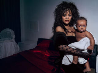 Rihanna with Baby wallpaper
