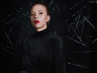 Scarlett Johansson in Black Dress wallpaper