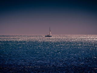 sea, horizon, sail wallpaper