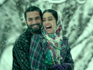 Shahid And Shraddha In Haider Wallpapers wallpaper
