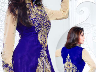Shilpa Shetty In Blue Dress  wallpaper
