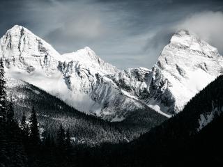 Stone Mountains Snow In Monochrome Wallpaper