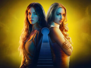 The Housemaid Sydney Sweeney and Amanda Seyfried wallpaper