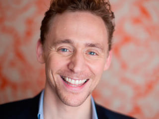 tom hiddleston, actor, face Wallpaper
