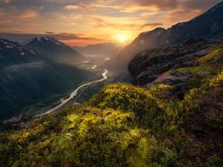 Valley Of Romsdalen HD Landscape Wallpaper