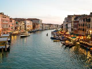 venice, canal, gondoliers wallpaper