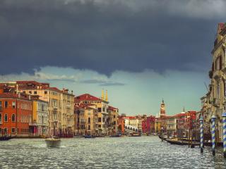 Venice in Rain Italy Wallpaper
