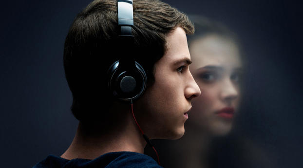 13 Reasons Why Tv Show Wallpaper 320x480 Resolution