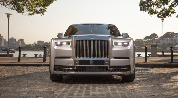 2018 Rolls Royce Phantom Wallpaper 480x800 Resolution