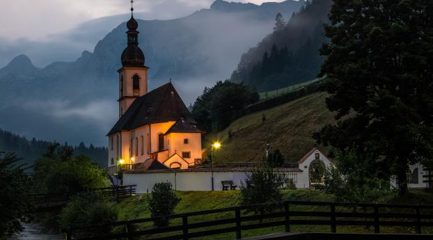 4K Church in Austria Wallpaper 640x960 Resolution