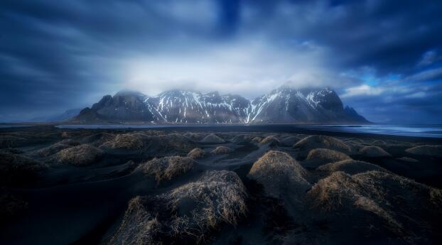 A Iceland HD Mountain Photography Wallpaper 1080x2048 Resolution