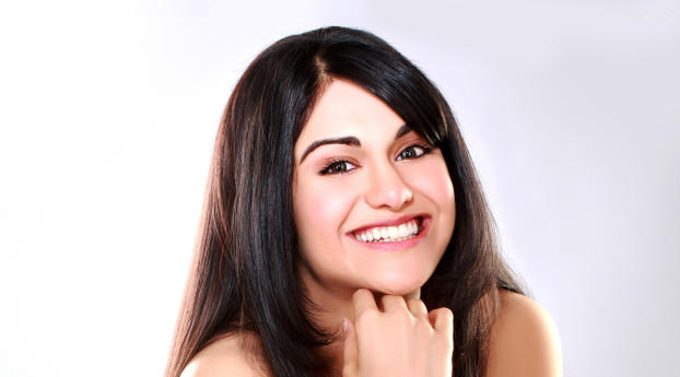 Adah Sharma Cute Smile  Wallpaper 1440x2992 Resolution
