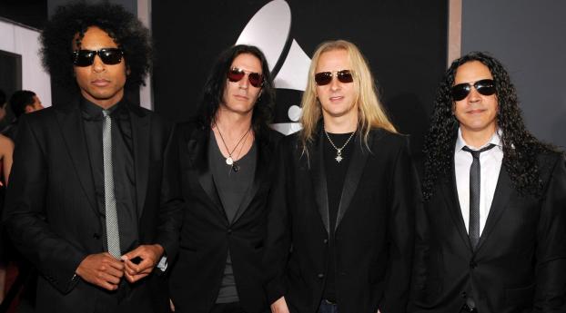 alice in chains, glasses, hair Wallpaper 320x480 Resolution