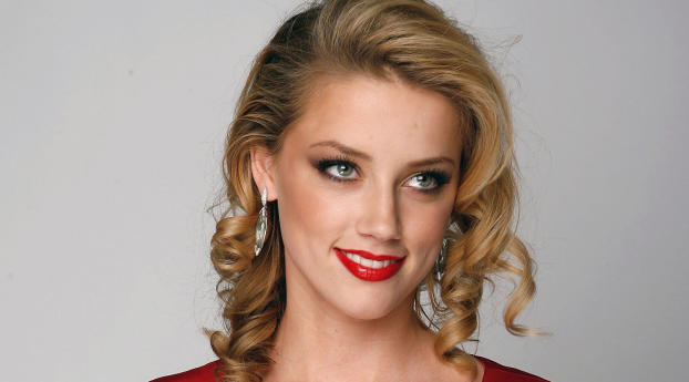 Amber Heard Gorgeous Hd Wallpapers Wallpaper 2560x1664 Resolution