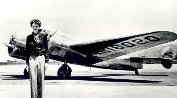 Amelia Earhart Hd Wallpapers Wallpaper 2932x2932 Resolution