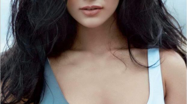Amy Jackson Sexy Clevage Pics Wallpaper 540x960 Resolution
